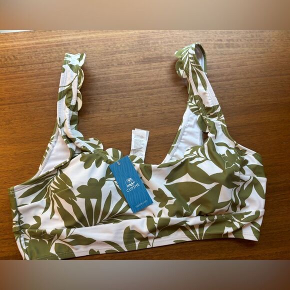 Cupshe Green and White Leaf Print Bikini - Picture 5 of 9